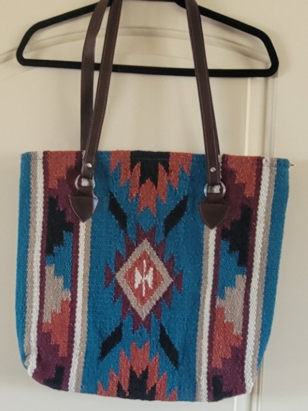 Maya Modern Purses/Tote